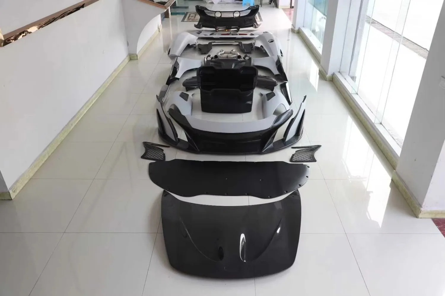 675LT Kits Body Kits for 650S Excellent Quality Wet Carbon Fiber Front Lip Side Skirt Rear Diffuser Hood Bonnet Fender